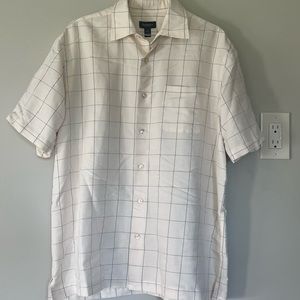 Mens Lightweight Summer Shirt by Vanheusen Size Medium